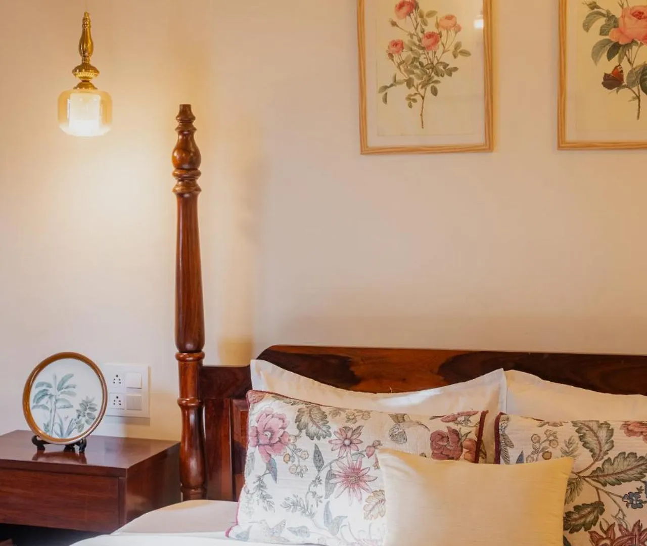 Stayvista At Driftwood Cottage Shimla